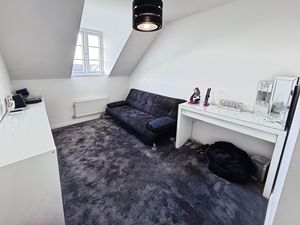 Photo 6- click for photo gallery